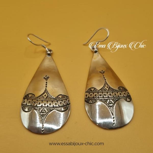 Boucles d’oreille en argent, gravures motifs maghrébins.